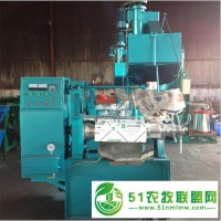 中型食用油精煉生產(chǎn)線和螺旋榨油機(jī)鄭州久諾機(jī)械
