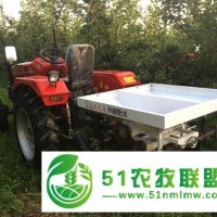 開溝施肥回填一體機(jī)拖拉機(jī)帶果園*開溝機(jī)