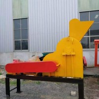 有機(jī)肥雙級(jí)粉碎機(jī)