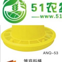 購(gòu)買(mǎi)雞用飲水設(shè)備可以選擇安慶養(yǎng)殖廠