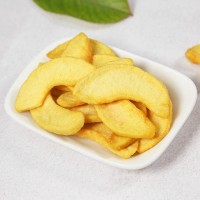 凍干黃桃果干脆牛軋?zhí)茄┗ㄋ衷显袐D女生兒童愛吃休閑小零食