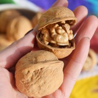 春節(jié)不休！新疆阿克蘇185紙皮核桃一級薄殼2021年新貨現(xiàn)發(fā)包