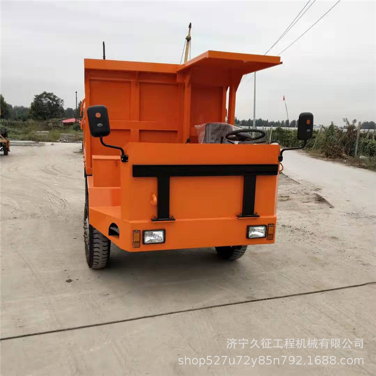 礦用小四不像車16.jpg