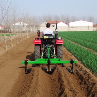 四輪拖拉機(jī)帶開溝施肥起壟一體機(jī)田地紅薯土豆花生開溝培土起壟機(jī)