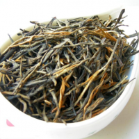 2022年云南紅茶 松針滇紅鳳慶紅茶散茶 經(jīng)典58 一芽一葉 茶葉批發(fā)
