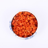廠家批發(fā)胡蘿卜粒10x10脫水蔬菜干 散裝胡蘿卜丁泡面搭檔蔬菜粒