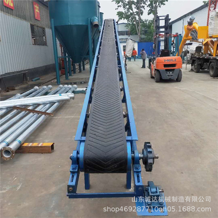 皮帶輸送機