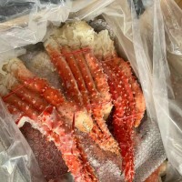 雪地帝王蟹腿活蟹現(xiàn)拆速凍真空包裝即時(shí)蟹腿肉工廠代發(fā)