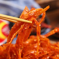 德建辣條68g系列KK星香胞胎麻辣條薄辣片素羊排網(wǎng)紅素食面筋辣條